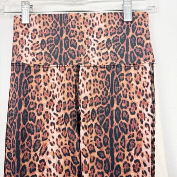 Beach Riot Leopard Leggings High Rise White Side Stripe Size Medium NWT - Picture 2 of 7